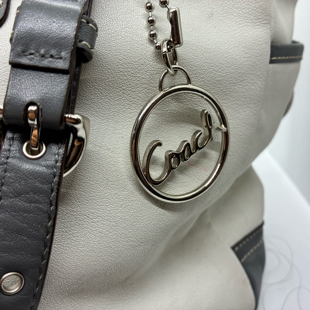 COACH PLEATED EAST/WEST GALLERY WHITE  GRAY LEATHER TOTE  SHOULDER BAG - Picture 3 of 9